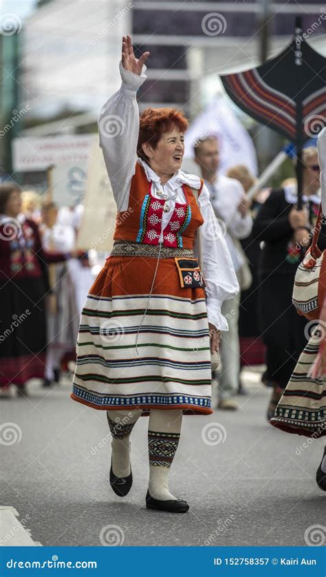 Estonian People in Traditional Clothing Walking the Streets of Tallinn Editorial Photography ...