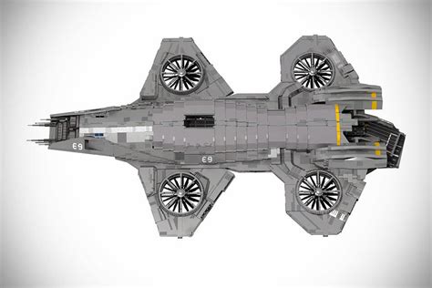 This LEGO The Avengers Helicarrier Is The Result Of Over 22,000 Bricks