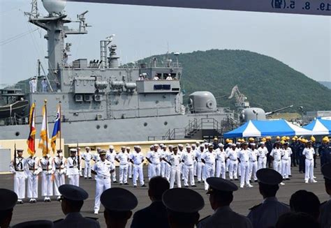 Philippine Navy commissions former South Korean warship | Philstar.com