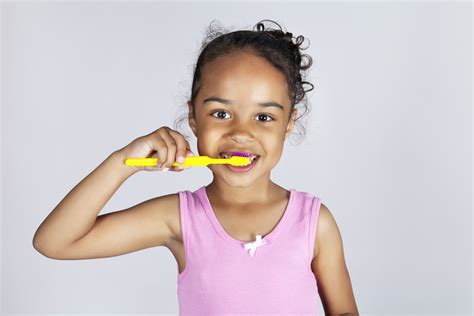 Young girl brushing teeth – Inspire Dentistry – Family Dentist, Pediatric Dentist, Cosmetic ...