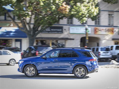 2020 Mercedes-Benz GLE 350 4MATIC (Color: Brilliant Blue; US-Spec ...