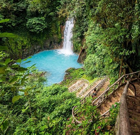 Rio Celeste in Tenorio Volcano National Park: Hike to the Most Colorful ...