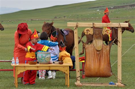 蒙古那达慕,蒙古哈达,那达慕摔跤手_大山谷图库