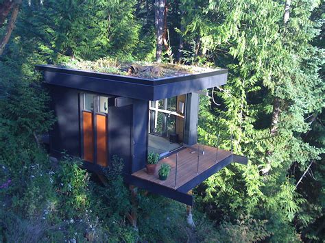 Tiny House as Quiet Home Office with Beautiful View | DigsDigs