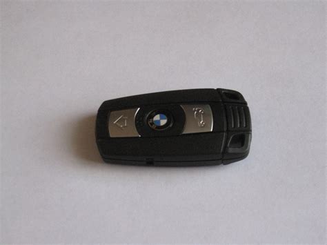 BMW-Key-Fob-Battery-Replacement-Guide-01