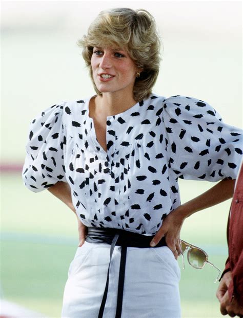 '80s Fashion: The 30 Most Iconic Looks of the '80s | Who What Wear