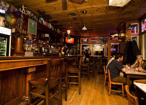 The 10 oldest bars in Chicago | Chicago bars, Old bar, Chicago restaurants