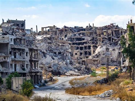 Inside Homs, Syria (From Most Devastated To Normal Life)