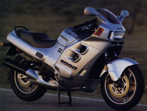 HONDA CBR1000F (1987-1999) Specs, Performance & Photos - autoevolution