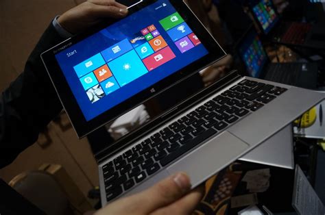 Up close with Lenovo's magnetic Miix 2 hybrid notebook/tablet – GeekWire