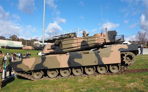 Side view of an Australian Army Abrams tank at the 2015 ADFA open day ...