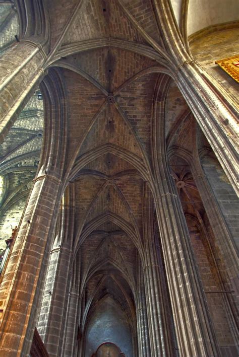 Narbonne Cathedral (Narbonne, 1843) | Structurae