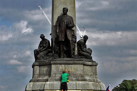 The Rizal Monument National Hero Of The Philippines In Luneta Park - Vrogue