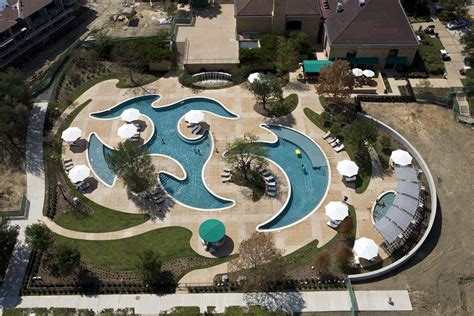 Four Seasons Resort | Sunbelt Pools