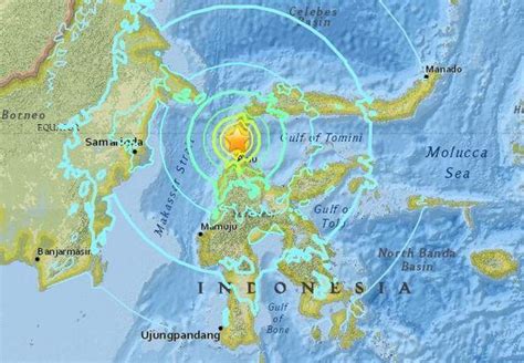 Indonesia earthquake today: Tsunami triggered by 7.5 magnitude quake ...