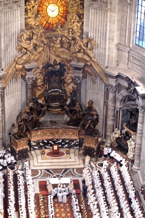 Altar St Peter's Basilica Interior - layaranathali