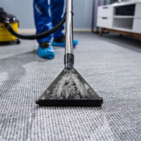 Top 3 Reasons Why Hiring Local Carpet Cleaners Is More Beneficial | by Endless Cleaning | Medium