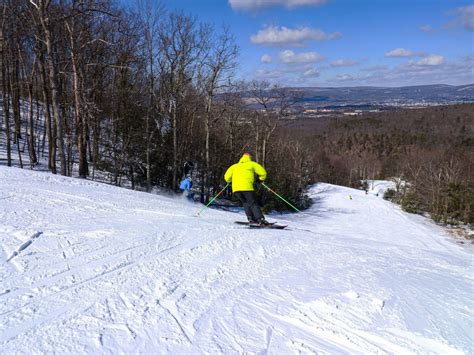 6 Best Ski Resorts in Pennsylvania, 2023/24