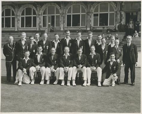 SURREY COUNTY CRICKET CLUB 1952 CRICKET PHOTOGRAPH - Cricket team ...