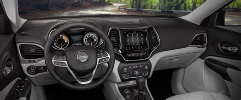 2019 Jeep Cherokee Interior, Seating, & Comfort