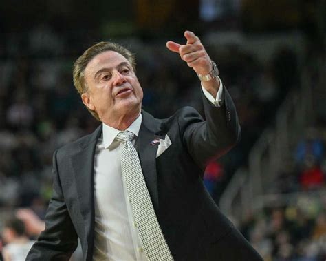 Rick Pitino leaves Iona men's basketball for St. John's