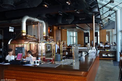 LEVEL 33 - Craft Brewery, Restaurant & Lounge - Marina Bay in Singapore - Asia Bars & Restaurants