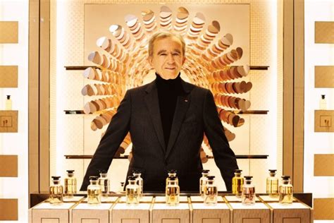 Bernard Arnault fica US$ 12 bi mais rico com receita recorde da LVMH