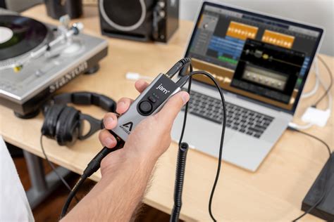 Guide to the Apogee Jam+ guitar interface | from UK distributor Sound Technology Ltd