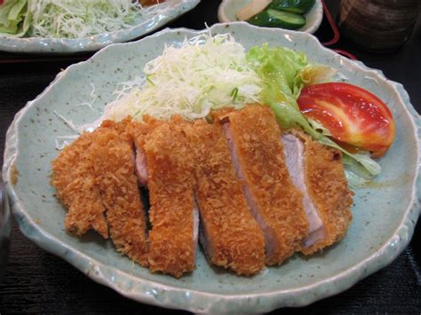 FOOD READY: Japanese Deep Fried Pork Cutlet