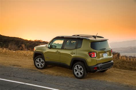 2015 Jeep Renegade Trailhawk Off-Road Review