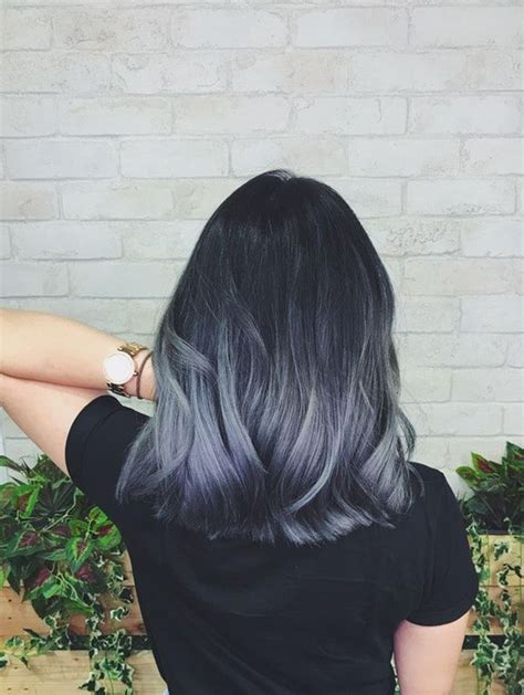 finally got the ash grey ombré hair I’ve been dreaming of (๑>