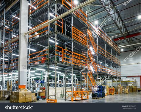 96 Warehouse with mezzanine Images, Stock Photos & Vectors | Shutterstock