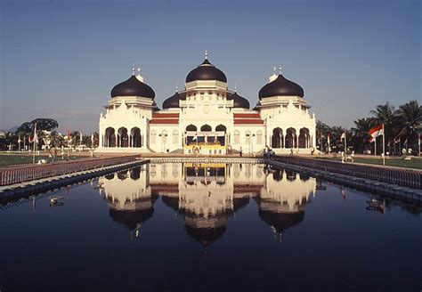 Masjid Baiturrahman Aceh | seberkas sejarah