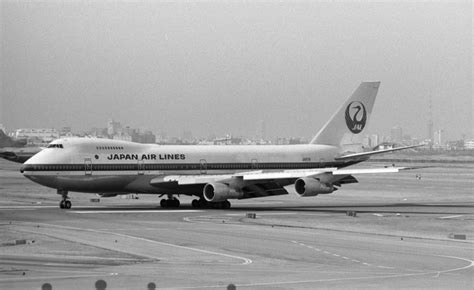 日本航空 Boeing 747SR JA8119 羽田空港 航空フォト | by sin747さん 撮影1977年03月08日