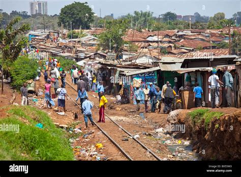 Kibera slum, Nairobi, Kenya Stock Photo - Alamy