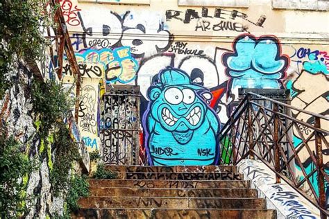 Marseille Street Art Walking Tour: Triphobo