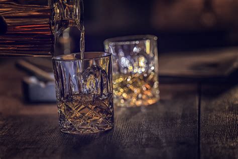 Whiskey On The Rocks - Whisky Advocate