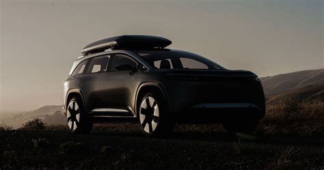 Everything We Know About The 2022 Lucid 'Gravity' SUV