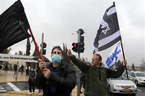 Demonstrators protest Knesset closure, fly black flags over threats to democracy | The Times of ...