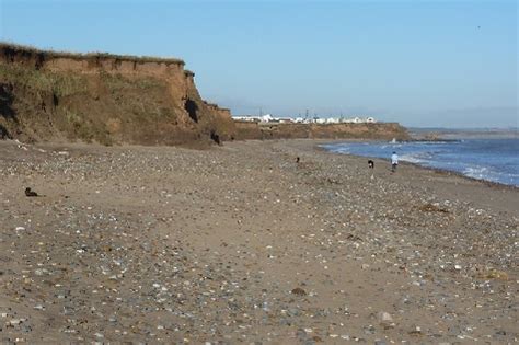 EAST YORKSHIRE COASTAL EROSION - TERMINAL GROYNE EFFECT (TGE)