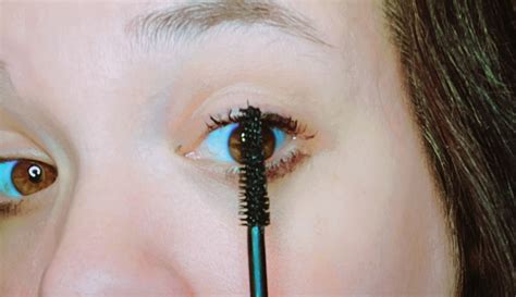 Mascara 101: A Beginners’ Guide – Sher Shares