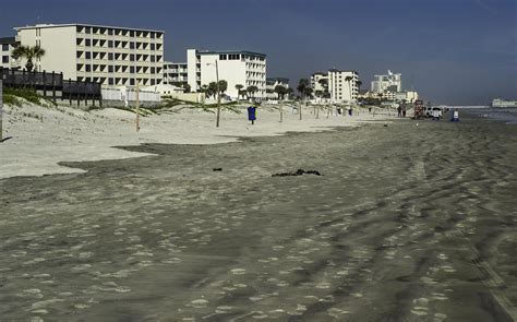 Daytona Beach, Florida- Tide down on the beach 2178182 Stock Photo at ...