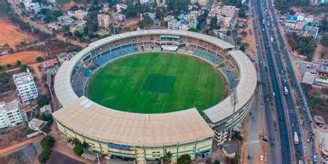 How many IPL matches were played at Visakhapatnam stadium?