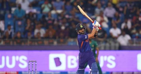 T20 World Cup 2021, India vs Pakistan: Virat Kohli's innings draws Sunil Gavaskar's acclaim