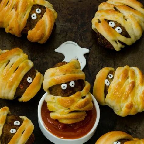 Mummy Meatloaf Balls: A Spooky Halloween Treat | Recipe | Halloween food treats, Halloween ...