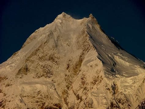 Manaslu summit pyramid : Photos, Diagrams & Topos : SummitPost