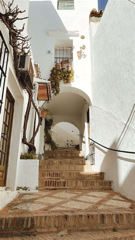 A Short Guide to Casares, Spain | Wander Somewhere