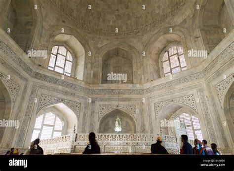 Stunning Collection of 4K Taj Mahal Interior Images: Over 999+ Captivating Views