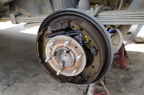 Disc Brake vs Drum Brakes | Which is the Best Braking System?