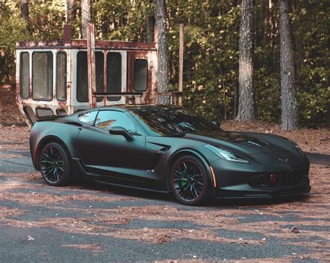 Corvette C7 2018 : carporn | Corvette, Corvette c7, Black corvette